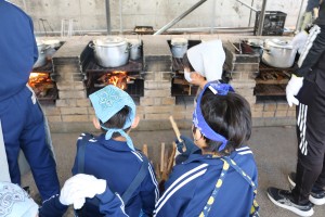 野外炊事　かまど